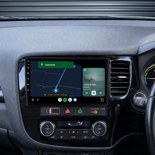 Mitsubishi Outlander (2012-2020) Plug & Play Head Unit Upgrade Kit: Car Radio with Wireless & Wired Apple CarPlay & Android Auto