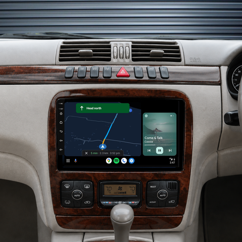 Mercedes Benz S-Class / W220 (1998-2005) Plug & Play Head Unit Upgrade Kit: Car Radio with Wireless & Wired Apple CarPlay & Android Auto